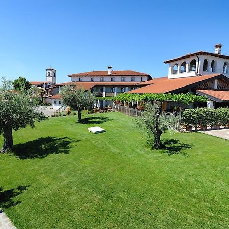 Belica Bed&Breakfast Dobrovo Esterno foto